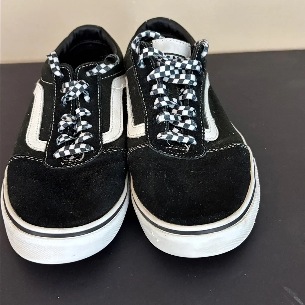 Vans Old Skool Canvas and Suede Sneaker Size M 8 Checkerboard Laces